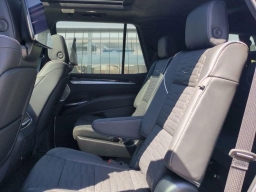 Cadillac Escalade 4WD Platinum Sport 4dr 2026