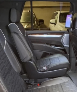 Cadillac Escalade 4WD Platinum Sport 4dr 2026