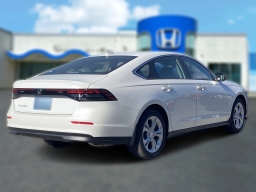 Honda Accord Sedan LX CVT 2026