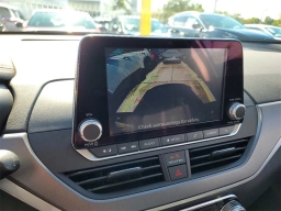 Nissan Altima SR FWD 2026