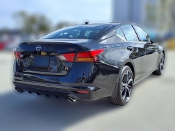 Nissan Altima SR FWD 2026