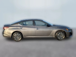 Nissan Altima SV FWD 2025