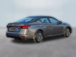 Nissan Altima SV FWD 2025