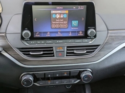 Nissan Altima SV FWD 2025