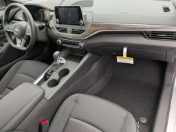 Nissan Altima SV FWD 2025