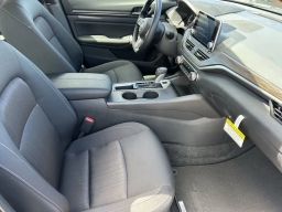 Nissan Altima SV FWD 2026