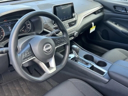 Nissan Altima SV FWD 2026