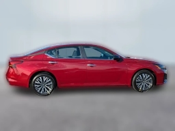 Nissan Altima SV FWD 2025