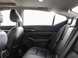 Nissan Altima SL FWD 2025