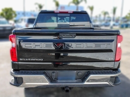 Chevrolet Silverado 1500 LT 2WD Crew Cab 157" 2026