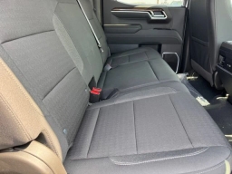 Chevrolet Silverado 1500 LT 2WD Crew Cab 157" 2026