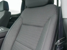 Chevrolet Silverado 1500 LT 4WD Crew Cab 157" 2026