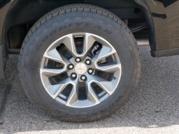 Chevrolet Silverado 1500 LT 4WD Crew Cab 157" 2026