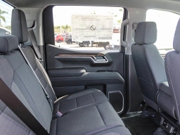 Chevrolet Silverado 1500 RST 4WD Crew Cab 157" 2026