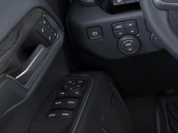 Chevrolet Silverado 1500 LTZ 4WD Crew Cab 147" 2026