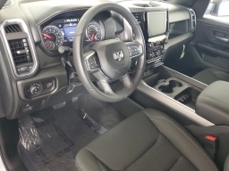 Ram 1500 Express 4x4 Crew Cab 5'7" Box 2026