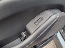 Ford Mustang Mach-E Select RWD 2026