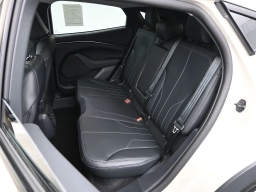 Ford Mustang Mach-E Select RWD 2026