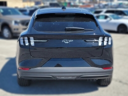 Ford Mustang Mach-E Select RWD 2026