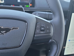 Ford Mustang Mach-E Select RWD 2026