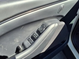 Ford Mustang Mach-E Select RWD 2026