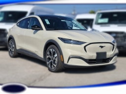 Ford Mustang Mach-E Select AWD 2025