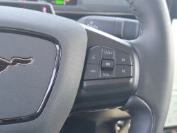 Ford Mustang Mach-E Select AWD 2025