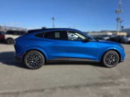 Ford Mustang Mach-E Premium RWD 2025