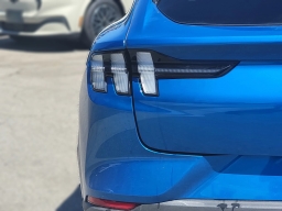 Ford Mustang Mach-E Premium RWD 2025