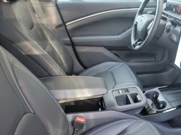 Ford Mustang Mach-E Premium RWD 2025