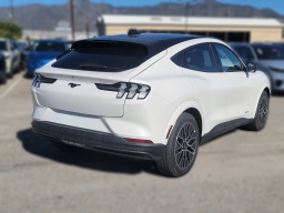 Ford Mustang Mach-E Premium RWD 2025