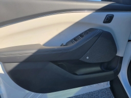 Ford Mustang Mach-E Premium RWD 2025