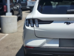 Ford Mustang Mach-E Premium RWD 2025