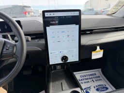 Ford Mustang Mach-E Premium AWD 2025