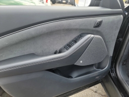 Ford Mustang Mach-E GT AWD 2025