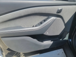 Ford Mustang Mach-E GT AWD 2025