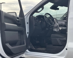 Chevrolet Silverado 1500 Work Truck 4WD Reg Cab 140" 2026