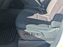 Chevrolet Silverado 1500 Custom 4WD Crew Cab 157" 2026