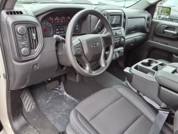 Chevrolet Silverado 1500 Custom Trail Boss 4WD Crew Cab 157" 2026