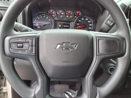 Chevrolet Silverado 1500 Custom Trail Boss 4WD Crew Cab 157" 2026