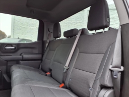 Chevrolet Silverado 1500 Custom Trail Boss 4WD Crew Cab 157" 2026