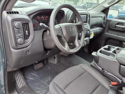 Chevrolet Silverado 1500 Custom Trail Boss 4WD Crew Cab 157" 2026