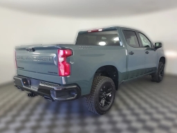 Chevrolet Silverado 1500 Custom Trail Boss 4WD Crew Cab 147" 2026