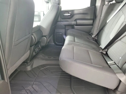 Chevrolet Silverado 1500 Custom Trail Boss 4WD Crew Cab 147" 2026