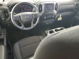 Chevrolet Silverado 1500 Custom Trail Boss 4WD Crew Cab 147" 2026