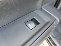 Chevrolet Silverado 1500 Custom Trail Boss 4WD Crew Cab 157" 2026