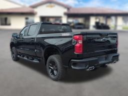 Chevrolet Silverado 1500 Custom Trail Boss 4WD Crew Cab 157" 2026