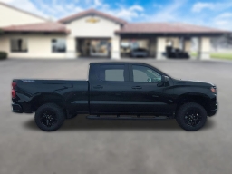 Chevrolet Silverado 1500 Custom Trail Boss 4WD Crew Cab 157" 2026