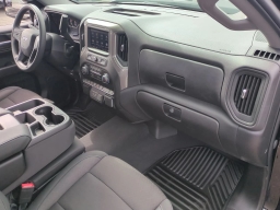 Chevrolet Silverado 1500 Custom Trail Boss 4WD Crew Cab 157" 2026