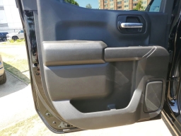 Chevrolet Silverado 1500 Custom Trail Boss 4WD Crew Cab 157" 2026